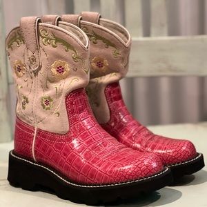 Ariat FatBaby Cowgirl boots, size 6, worn once, Like-new condition